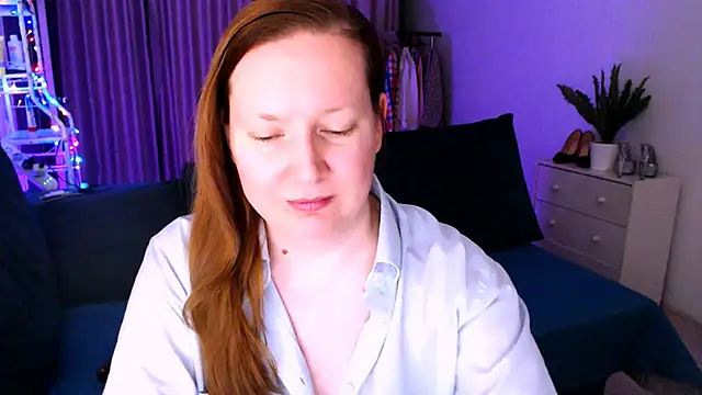 GoddessLara online show from December 2024 11:06:02 PM