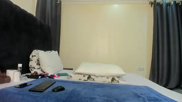 Naughty Linda online show from February 2025 07:14:01 PM