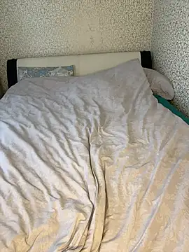 Lisaaan online show from January 2025 11:15:02 AM