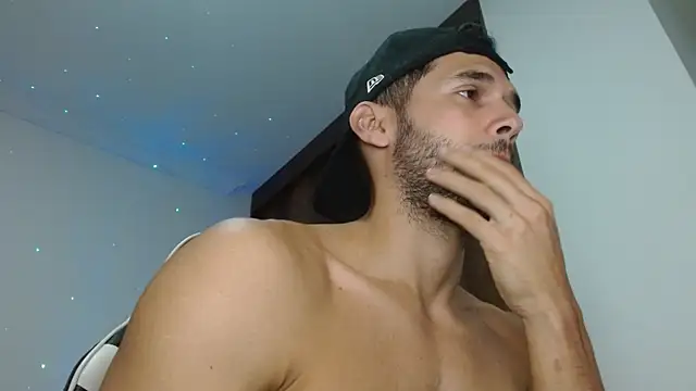 Snapshot of Noah_jhonsonn chatting on January 2025 11:01:02 AM Noah jhonsonn online show from January 2025 11:01:02 AM