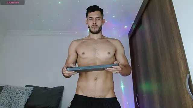 Snapshot of Noah_jhonsonn chatting on February 2025 03:10:01 PM Noah jhonsonn online show from February 2025 03:10:01 PM