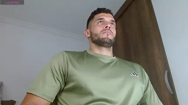 Snapshot of Noah_jhonsonn chatting on September 2025 09:52:02 PM Noah jhonsonn online show from September 2025 09:52:02 PM