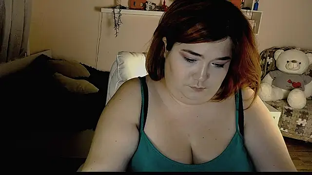 Snapshot of Vi-Vixen chatting on December 2024 04:42:01 AM Vi-Vixen online show from December 2024 04:42:01 AM