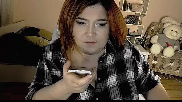 Snapshot of Vi-Vixen chatting on December 2024 08:25:02 AM Vi-Vixen online show from December 2024 08:25:02 AM