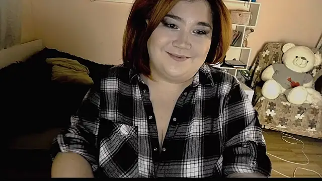 Snapshot of Vi-Vixen chatting on December 2024 10:18:01 PM Vi-Vixen online show from December 2024 10:18:01 PM