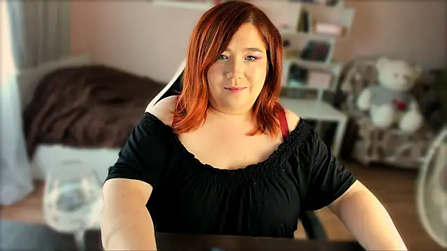 Snapshot of Vi-Vixen chatting on September 2025 11:43:01 AM Vi-Vixen online show from September 2025 11:43:01 AM