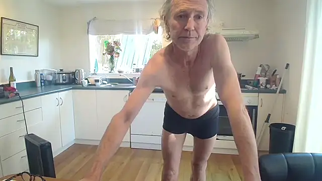 Mattsroom online show from September 2025 03:22:01 AM