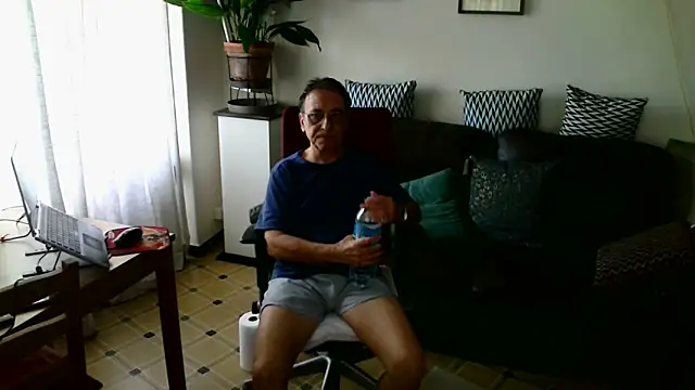 Snapshot of HETEREOMAN chatting on September 2025 04:34:02 PM HETEREOMAN online show from September 2025 04:34:02 PM