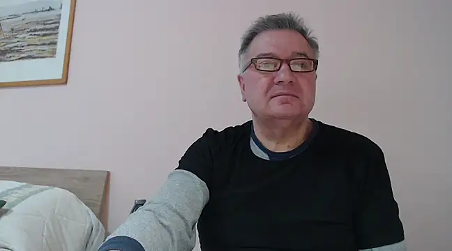 Snapshot of YOU6me chatting on February 2025 09:08:02 AM YOU6me online show from February 2025 09:08:02 AM