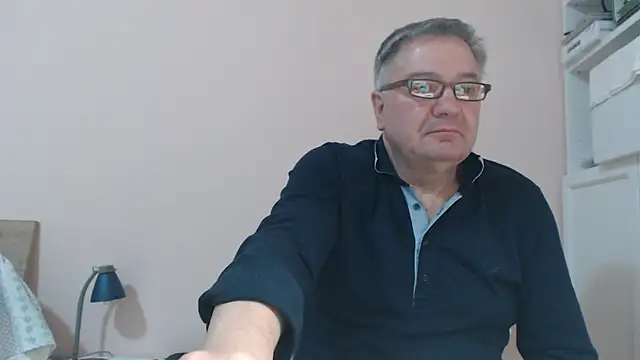 Snapshot of YOU6me chatting on February 2025 10:20:02 PM YOU6me online show from February 2025 10:20:02 PM