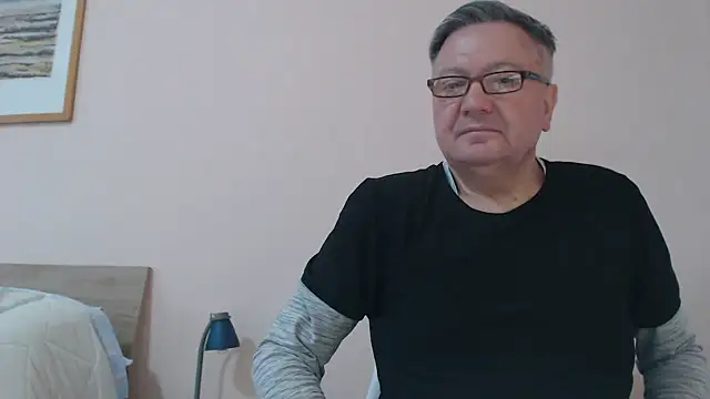Snapshot of YOU6me chatting on March 2025 03:13:02 PM YOU6me online show from March 2025 03:13:02 PM