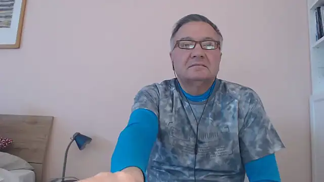 YOU6me online show from October 2025 02:37:01 PM