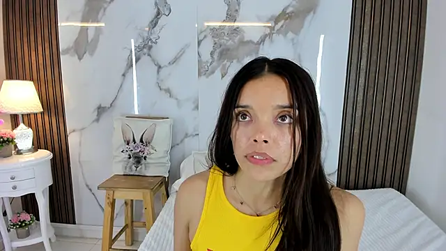hannahill69 online show from December 2024 10:36:02 AM