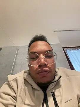 iamrafaelhot online show from December 2024 12:05:02 PM