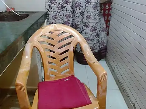 Snapshot of LovingPihu chatting on October 2025 05:50:02 AM LovingPihu online show from October 2025 05:50:02 AM