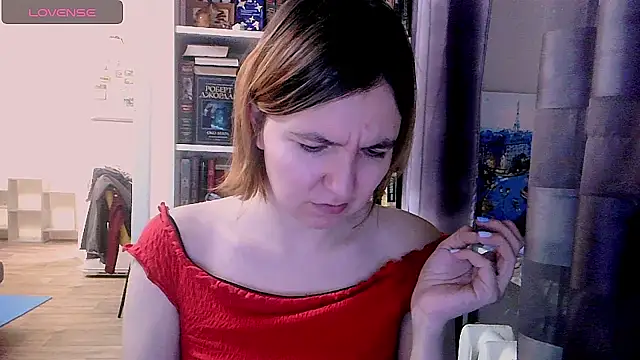 Snapshot of BrattyFoxyGirl chatting on December 2024 02:52:01 PM BrattyFoxyGirl online show from December 2024 02:52:01 PM