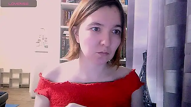 Snapshot of BrattyFoxyGirl chatting on December 2024 01:29:01 PM BrattyFoxyGirl online show from December 2024 01:29:01 PM