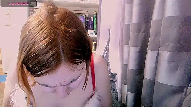 Snapshot of BrattyFoxyGirl chatting on December 2024 07:24:01 PM BrattyFoxyGirl online show from December 2024 07:24:01 PM