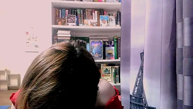 Snapshot of BrattyFoxyGirl chatting on February 2025 05:10:02 PM BrattyFoxyGirl online show from February 2025 05:10:02 PM