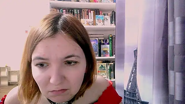 Snapshot of BrattyFoxyGirl chatting on February 2025 08:15:01 PM BrattyFoxyGirl online show from February 2025 08:15:01 PM