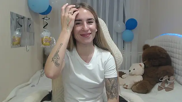 Snapshot of DeboraHorny chatting on October 2025 06:10:02 AM DeboraHorny online show from October 2025 06:10:02 AM