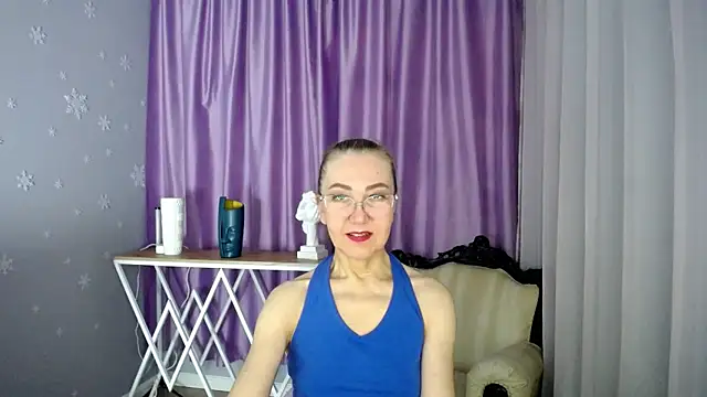 queen a n i online show from February 2025 11:10:02 AM