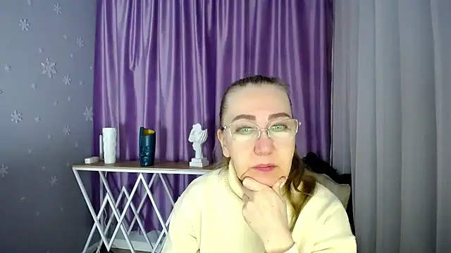 queen a n i online show from March 2025 08:29:01 AM