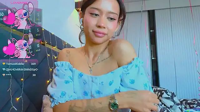 Mia Tin online show from January 2025 10:03:01 AM