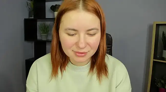 Snapshot of LAYLAxSTAR chatting on January 2025 06:43:01 PM LAYLAxSTAR online show from January 2025 06:43:01 PM