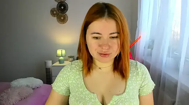 Snapshot of LAYLAxSTAR chatting on March 2025 07:14:02 AM LAYLAxSTAR online show from March 2025 07:14:02 AM