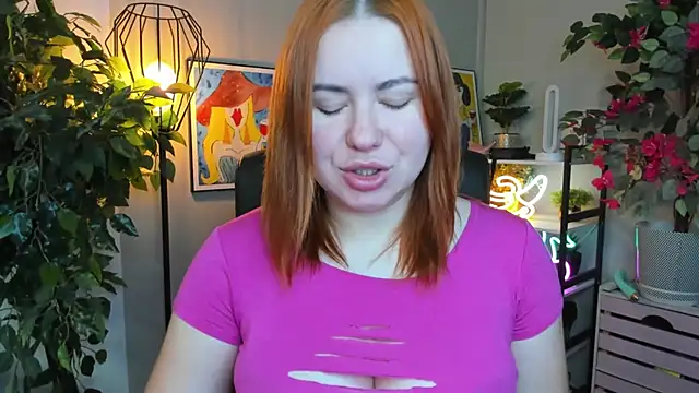 Snapshot of LAYLAxSTAR chatting on November 2025 07:29:02 AM LAYLAxSTAR online show from November 2025 07:29:02 AM