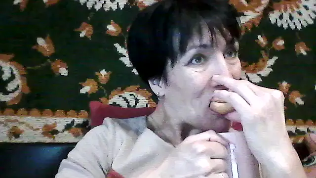 Snapshot of SunnyAmorre chatting on October 2025 07:39:01 AM SunnyAmorre online show from October 2025 07:39:01 AM