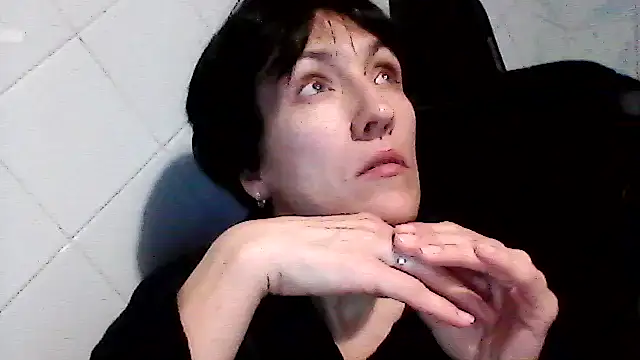 Snapshot of SunnyAmorre chatting on October 2025 09:19:02 PM SunnyAmorre online show from October 2025 09:19:02 PM