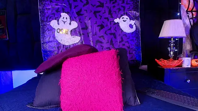 shelsyloreds online show from October 2025 12:17:02 PM