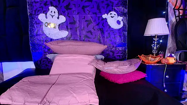 shelsyloreds online show from October 2025 11:55:02 AM