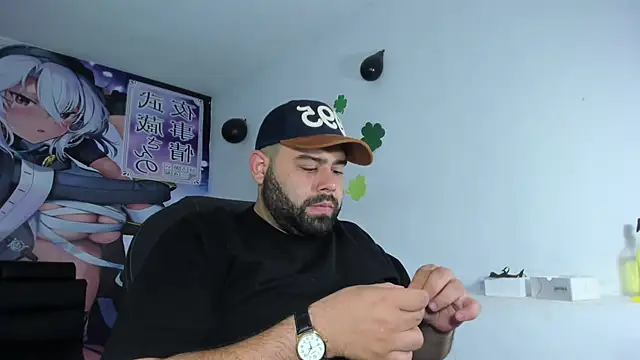 Snapshot of Beerbear_boy chatting on March 2025 10:53:01 PM Beerbear boy online show from March 2025 10:53:01 PM