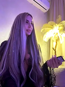 Snapshot of AshleySinn chatting on October 2025 08:28:02 PM AshleySinn online show from October 2025 08:28:02 PM