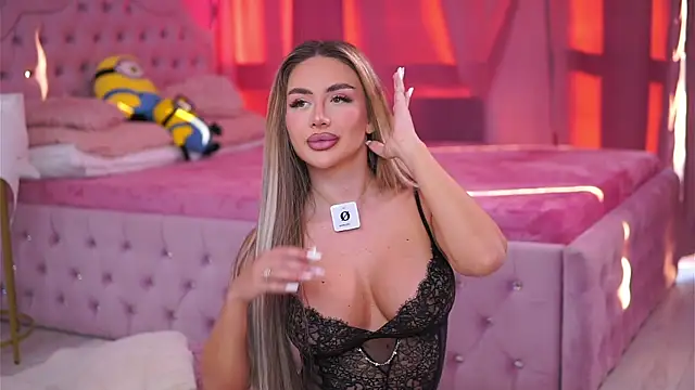 Snapshot of AshleySinn chatting on October 2025 02:28:02 PM AshleySinn online show from October 2025 02:28:02 PM