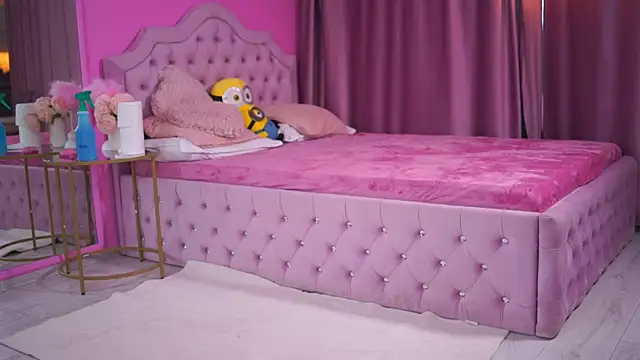 Snapshot of AshleySinn chatting on October 2025 03:24:01 PM AshleySinn online show from October 2025 03:24:01 PM