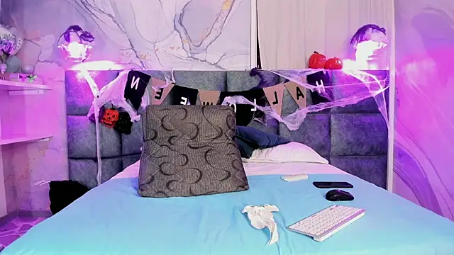 Scarleett 22 online show from October 2025 07:59:01 PM