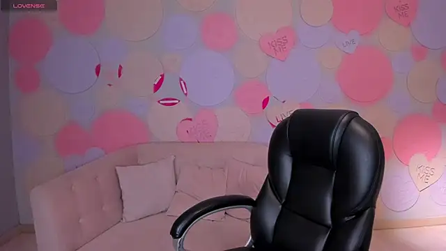 NaomiSainz online show from December 2024 12:16:01 PM