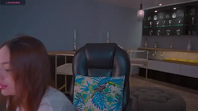 NaomiSainz online show from October 2025 12:47:02 PM