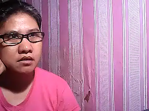 Snapshot of sweetsosie18 chatting on March 2025 06:59:02 AM sweetsosie18 online show from March 2025 06:59:02 AM