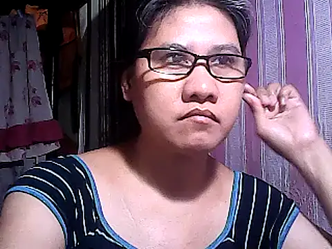 Snapshot of sweetsosie18 chatting on March 2025 02:07:01 PM sweetsosie18 online show from March 2025 02:07:01 PM