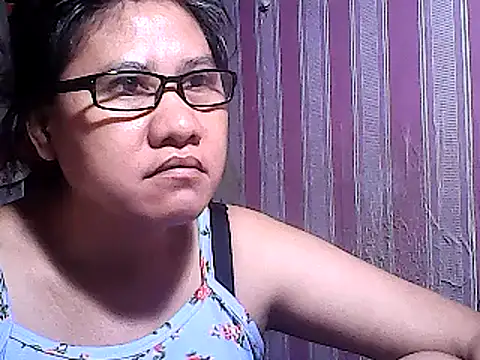 Snapshot of sweetsosie18 chatting on March 2025 03:07:01 AM sweetsosie18 online show from March 2025 03:07:01 AM