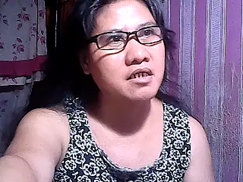 Snapshot of sweetsosie18 chatting on March 2025 11:53:01 AM sweetsosie18 online show from March 2025 11:53:01 AM