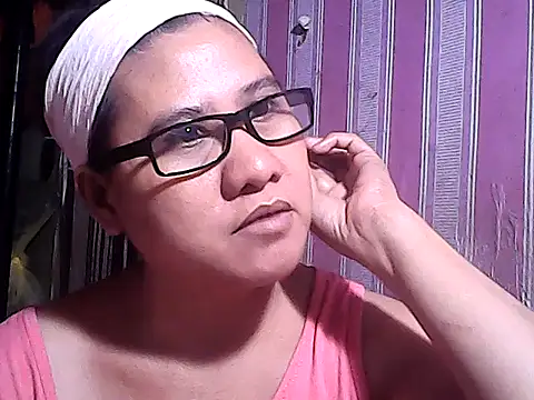 Snapshot of sweetsosie18 chatting on September 2025 06:20:01 PM sweetsosie18 online show from September 2025 06:20:01 PM