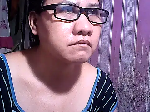 Snapshot of sweetsosie18 chatting on October 2025 04:13:02 AM sweetsosie18 online show from October 2025 04:13:02 AM