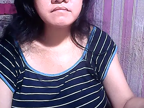 Snapshot of sweetsosie18 chatting on October 2025 04:45:02 AM sweetsosie18 online show from October 2025 04:45:02 AM