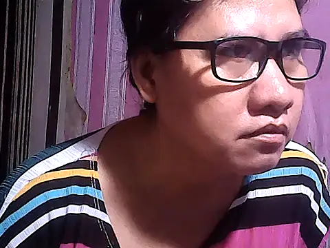 Snapshot of sweetsosie18 chatting on November 2025 06:59:02 AM sweetsosie18 online show from November 2025 06:59:02 AM